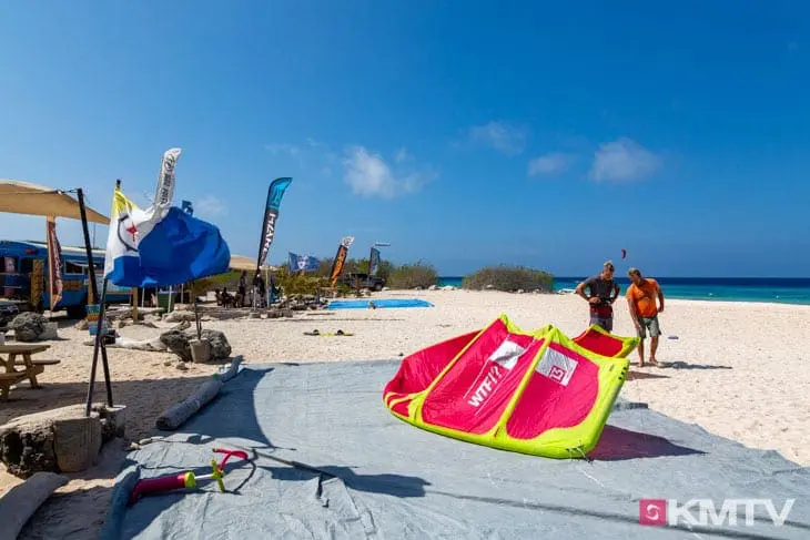 Kitespot Atlantis Beach - Bonaire Kitereisen & Kitesurfen