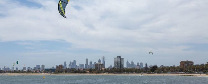 Kitespot St. Kilda - Melbourne Kitereisen und Kitesurfen