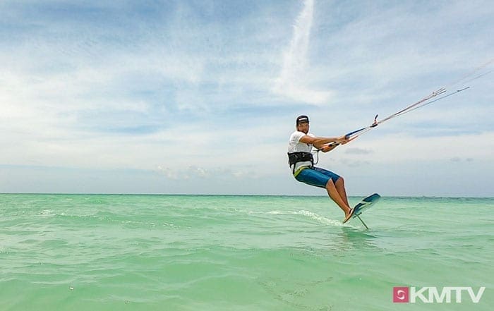 Up- und Downwind - Foilen lernen beim Kiten